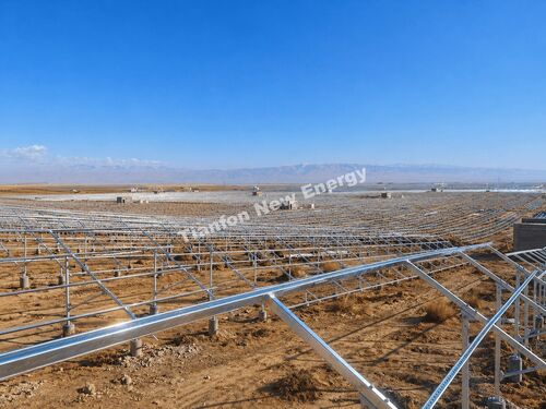 Hệ thống lắp đặt năng lượng mặt trời mặt đất 100MW ở Thanh Hải